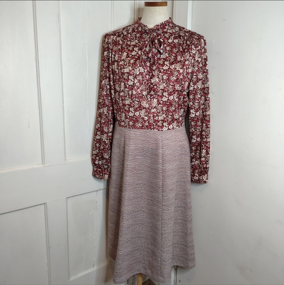 Vintage 1960s Linzi Long Sleeve Fit and Flare Knee Length Dress Women's Size L - Picture 3 of 15